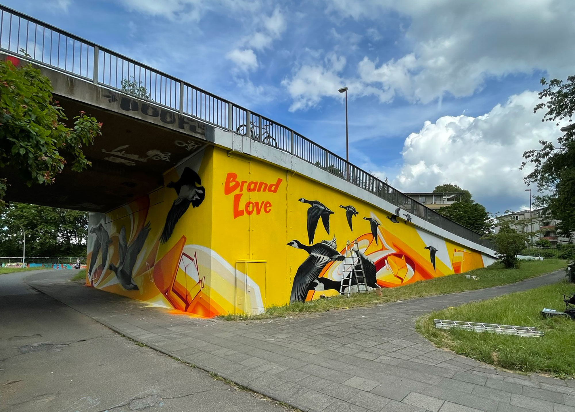 Wild Geese in the City mural on bridge architecture in Cologne by BRAND × LOVE