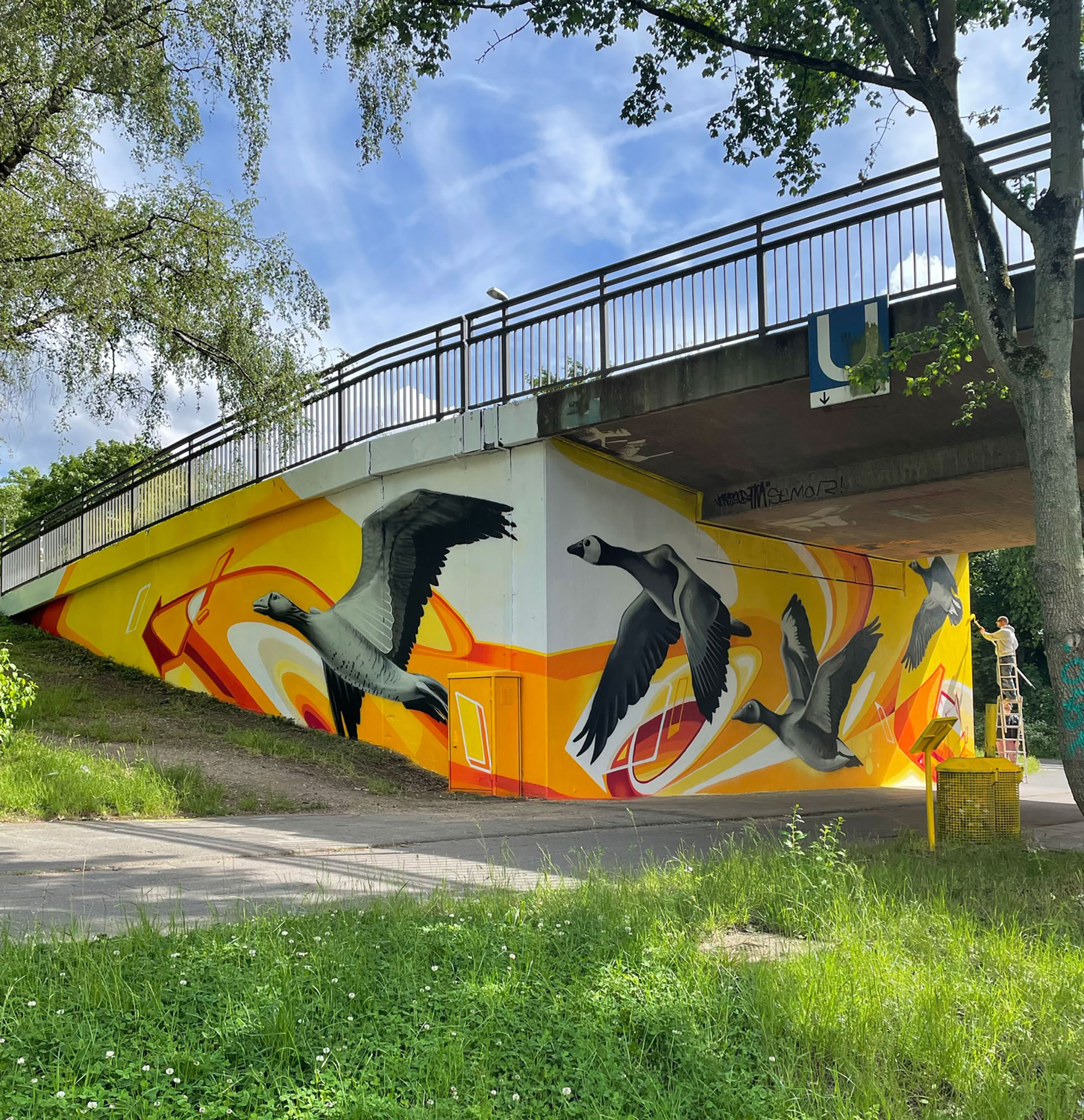Wild Geese in the City mural on bridge architecture in Cologne by BRAND × LOVE